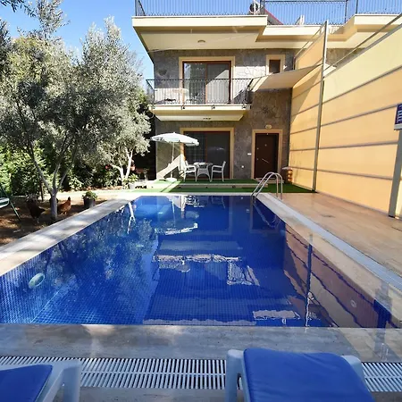 Villa Kyk 02